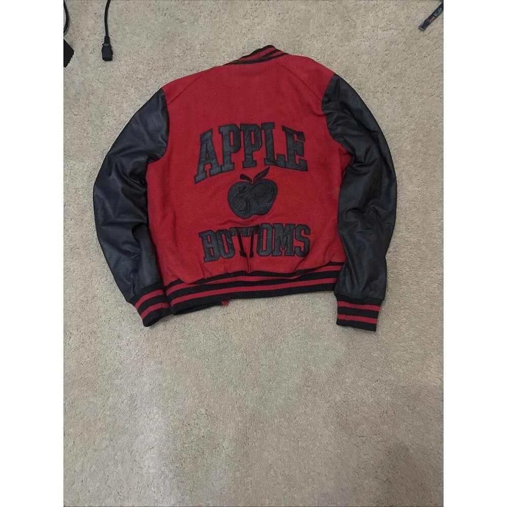 LOFT akcess varsity